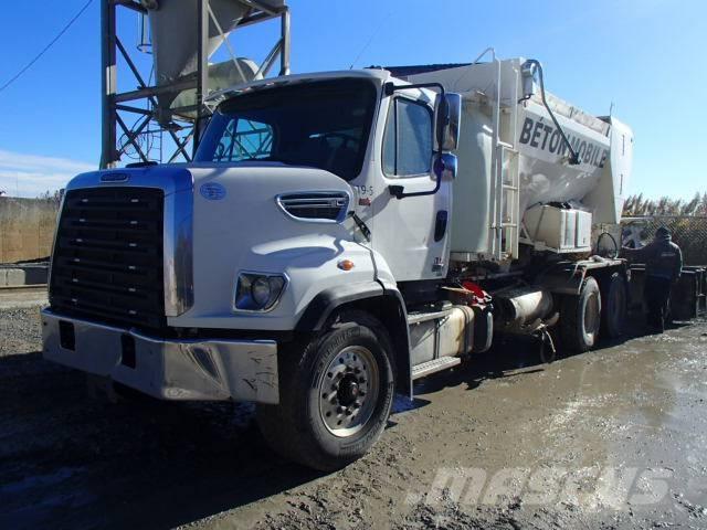 Freightliner 108 SD Inne