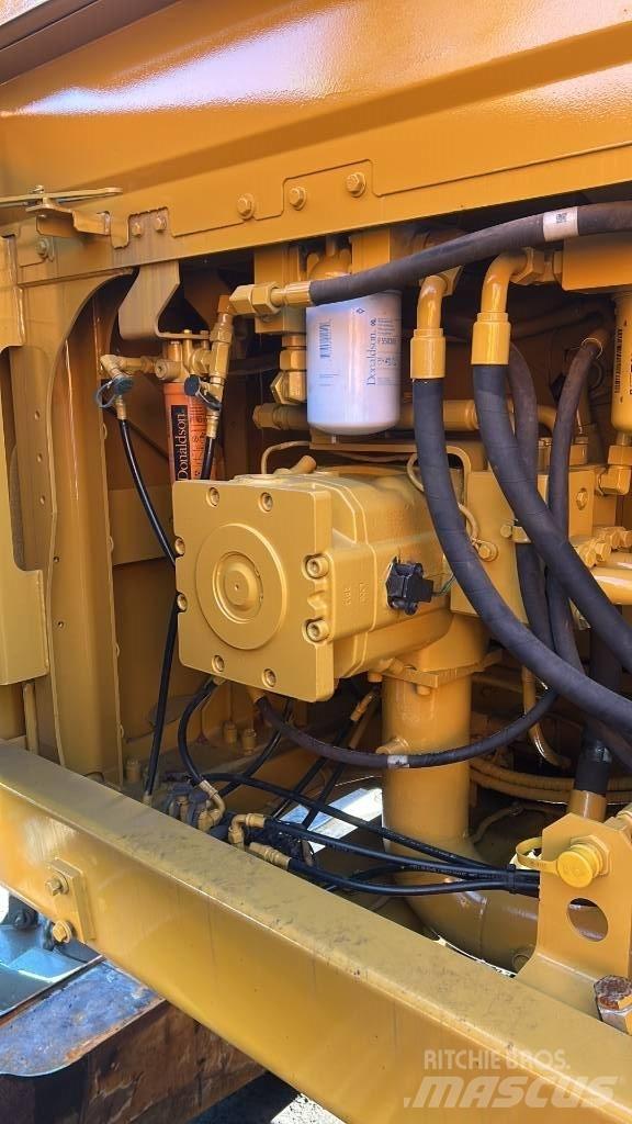 CAT 374 F Koparki przeładunkowe