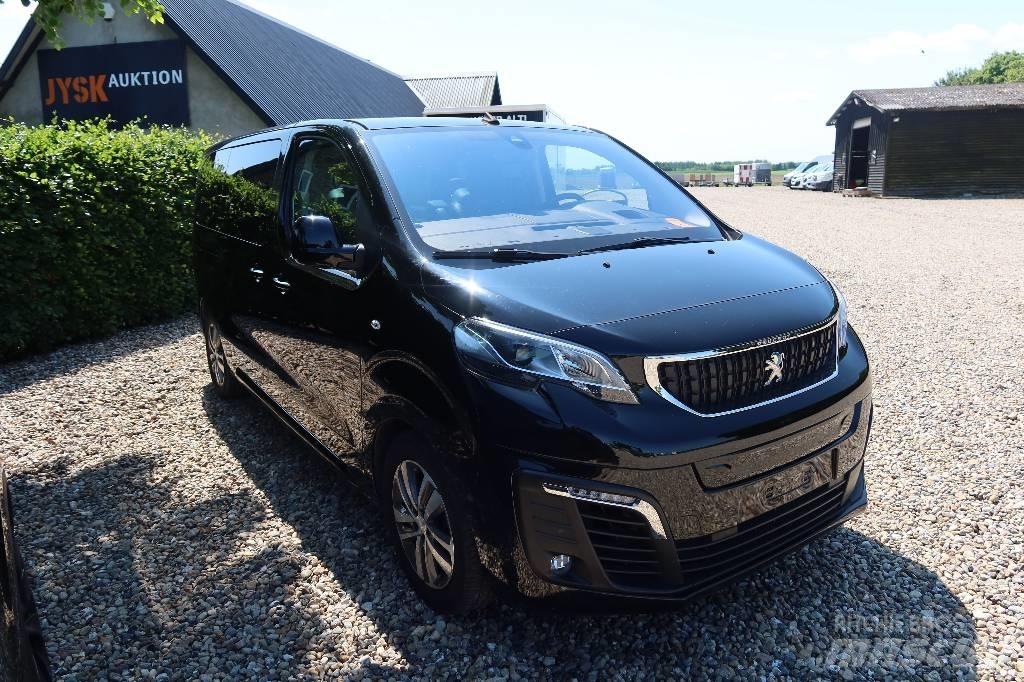 Peugeot E-Traveller Samochody osobowe
