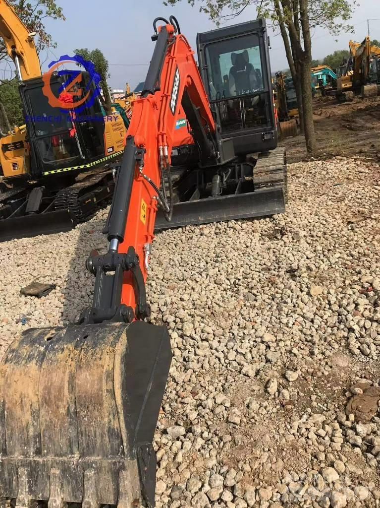 Doosan DX 60 Minikoparki