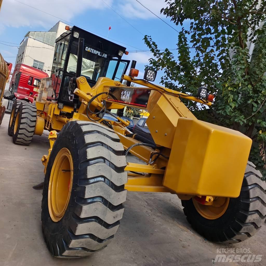 CAT 140 G Równiarki