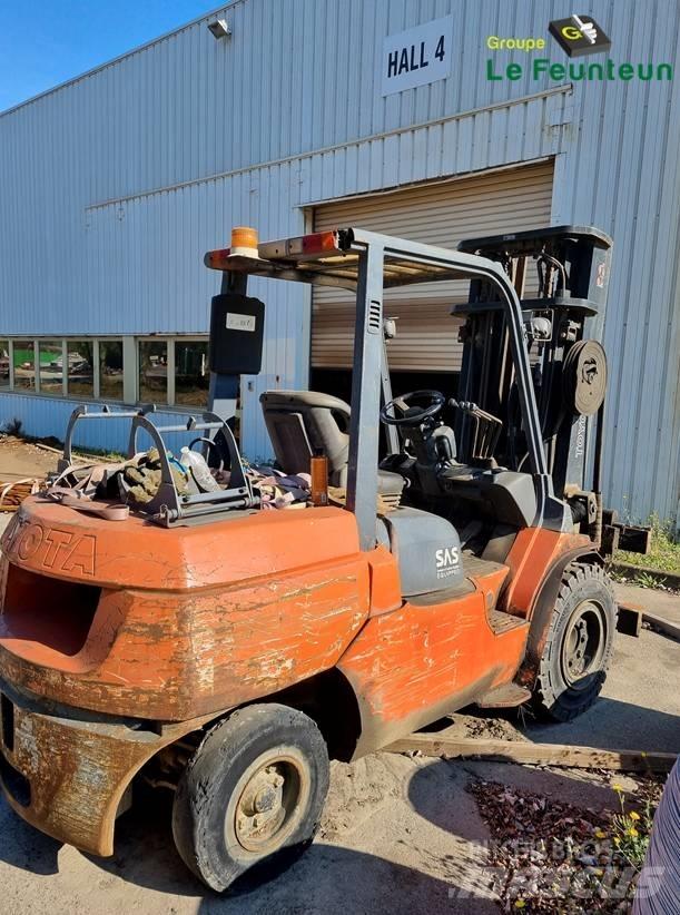 Toyota 02-7 FG A 50 Wózki LPG