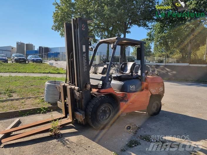 Toyota 02-7 FG A 50 Wózki LPG