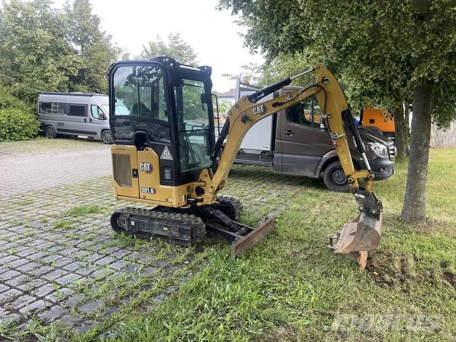 CAT 301.6 Minikoparki