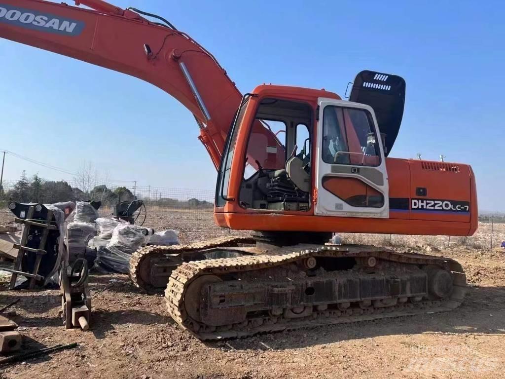 Doosan DH 220 Koparki gąsienicowe