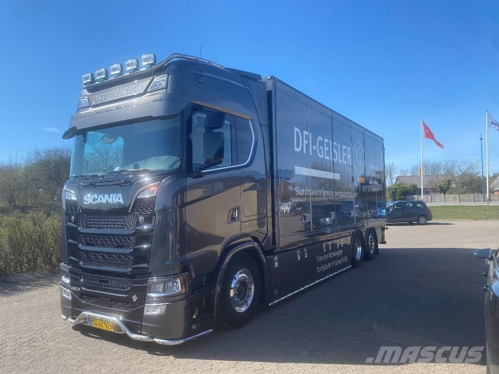 Scania S 520 Samochody ciężarowe ze skrzynią zamkniętą