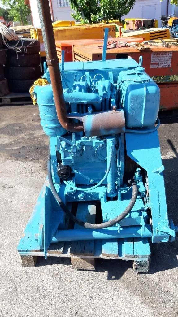 Hanix 32 HP Maszyny budowlane - Inne
