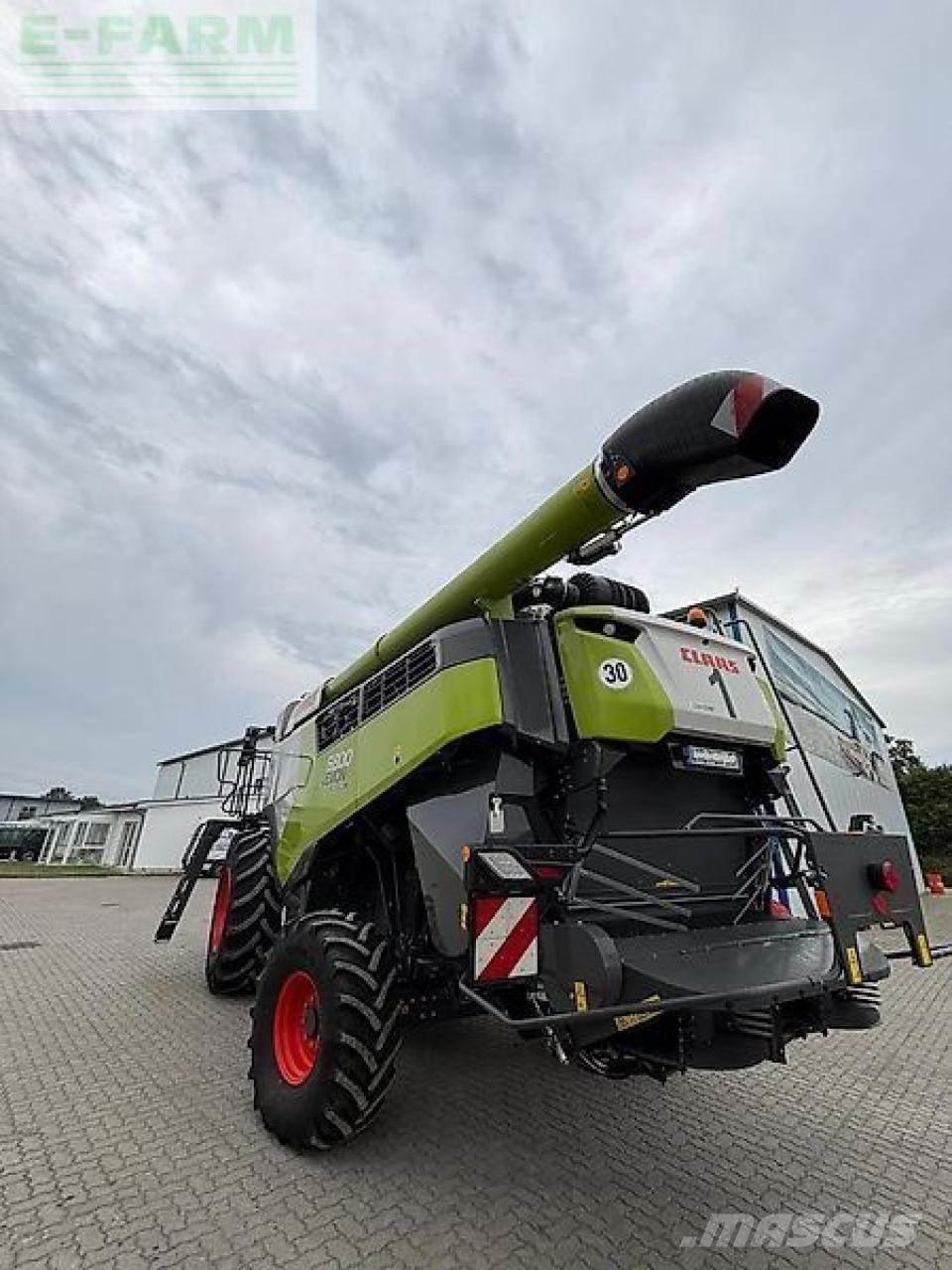 CLAAS lexion 6800 Kombajny zbożowe