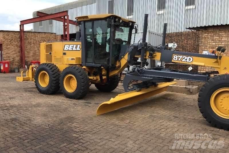 Bell 872D Równiarki