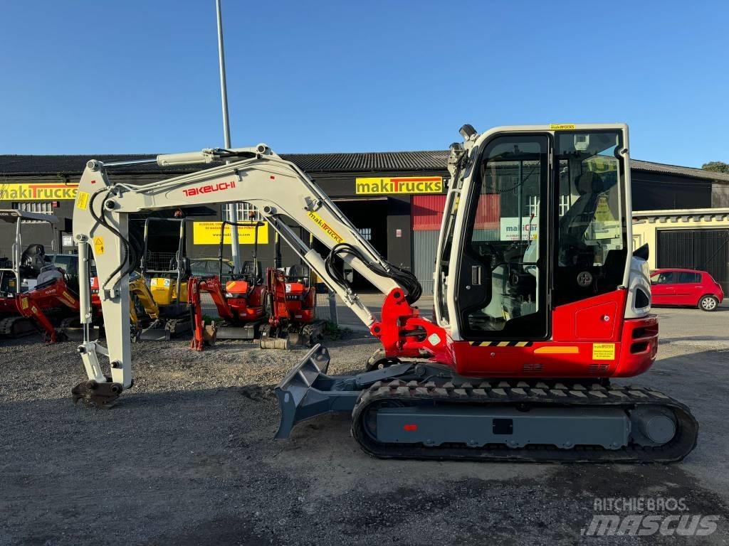 Takeuchi TB 260 Minikoparki