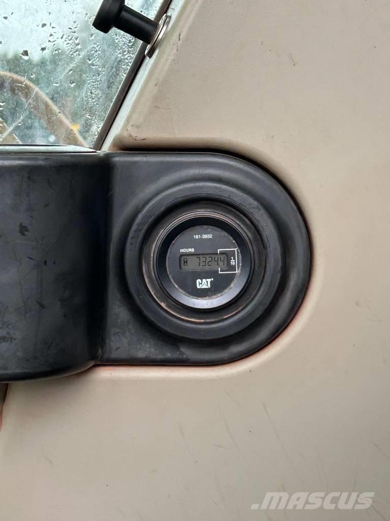 CAT 325 C LN Koparki gąsienicowe