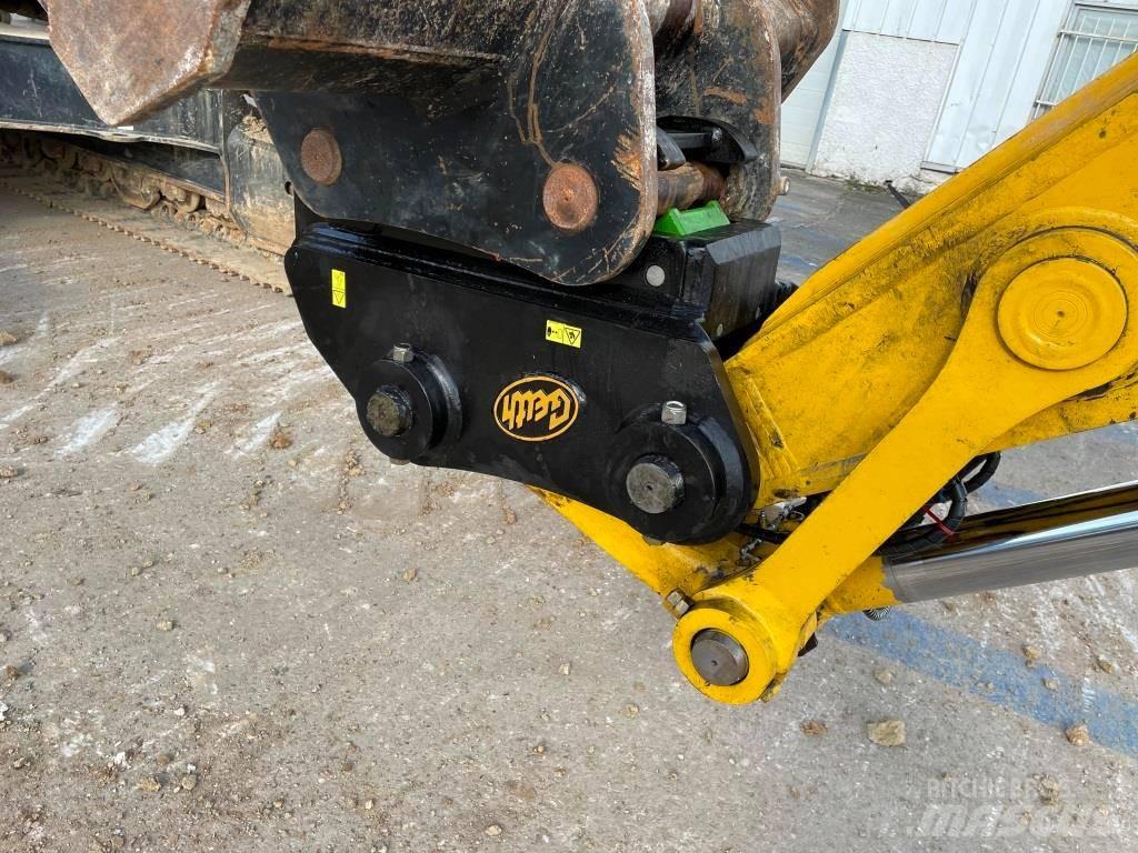Komatsu PC240LC-11E0 Koparki gąsienicowe