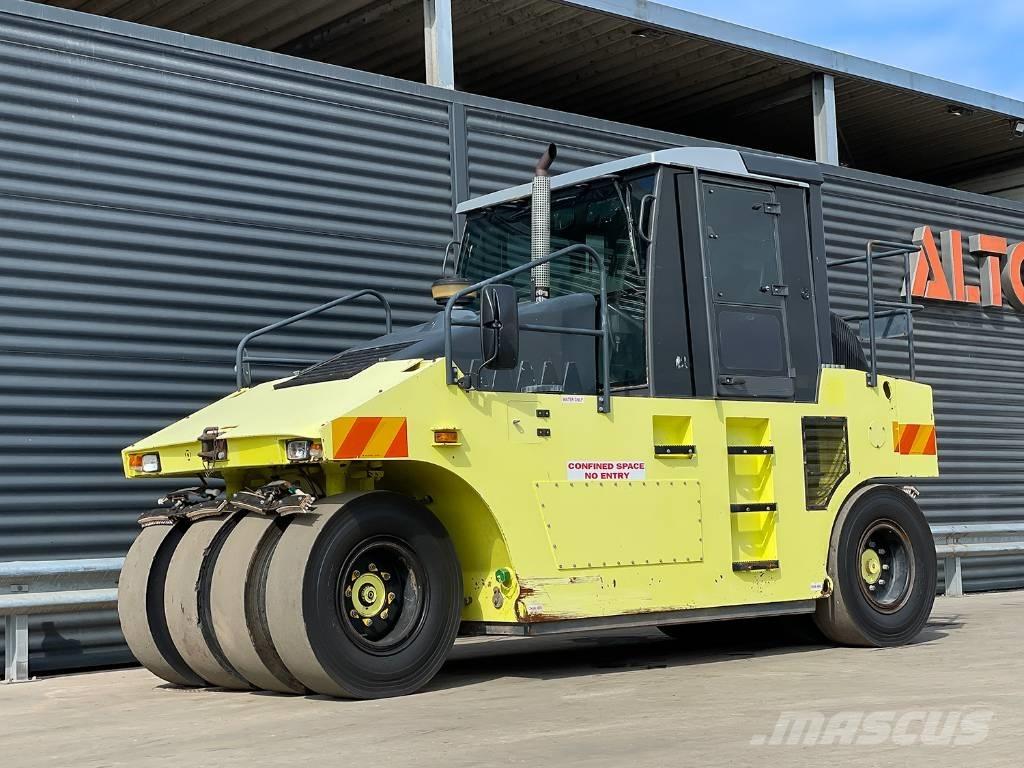 Ammann AP 240 Walce ogumione