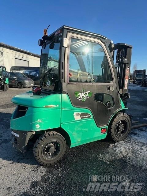 Mitsubishi FD25N3 Wózki Diesla