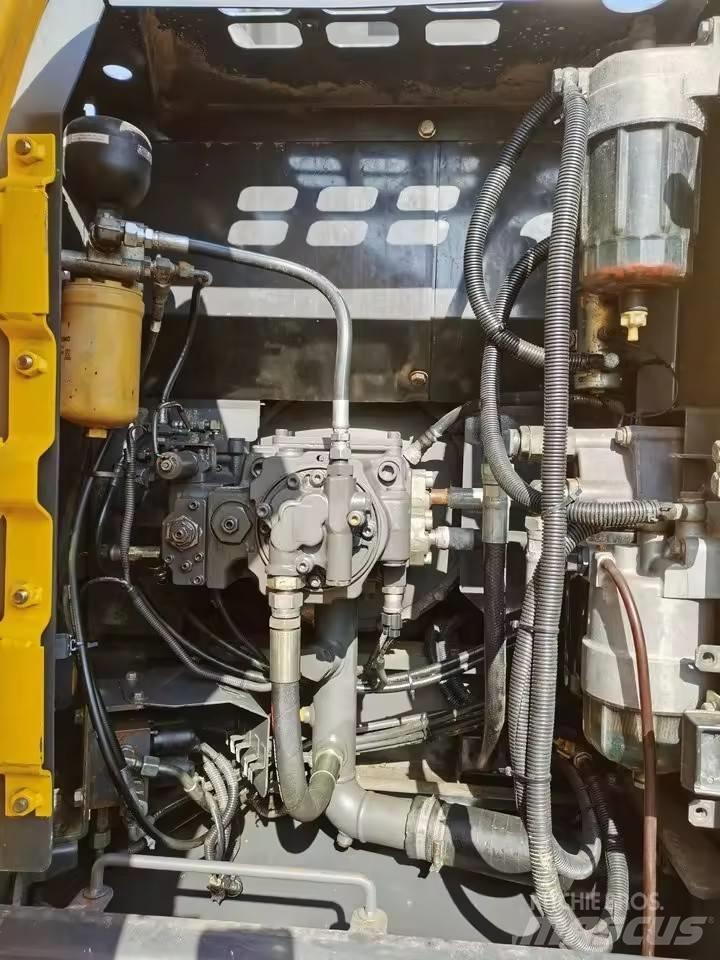Sumitomo SH130-6 Koparki gąsienicowe