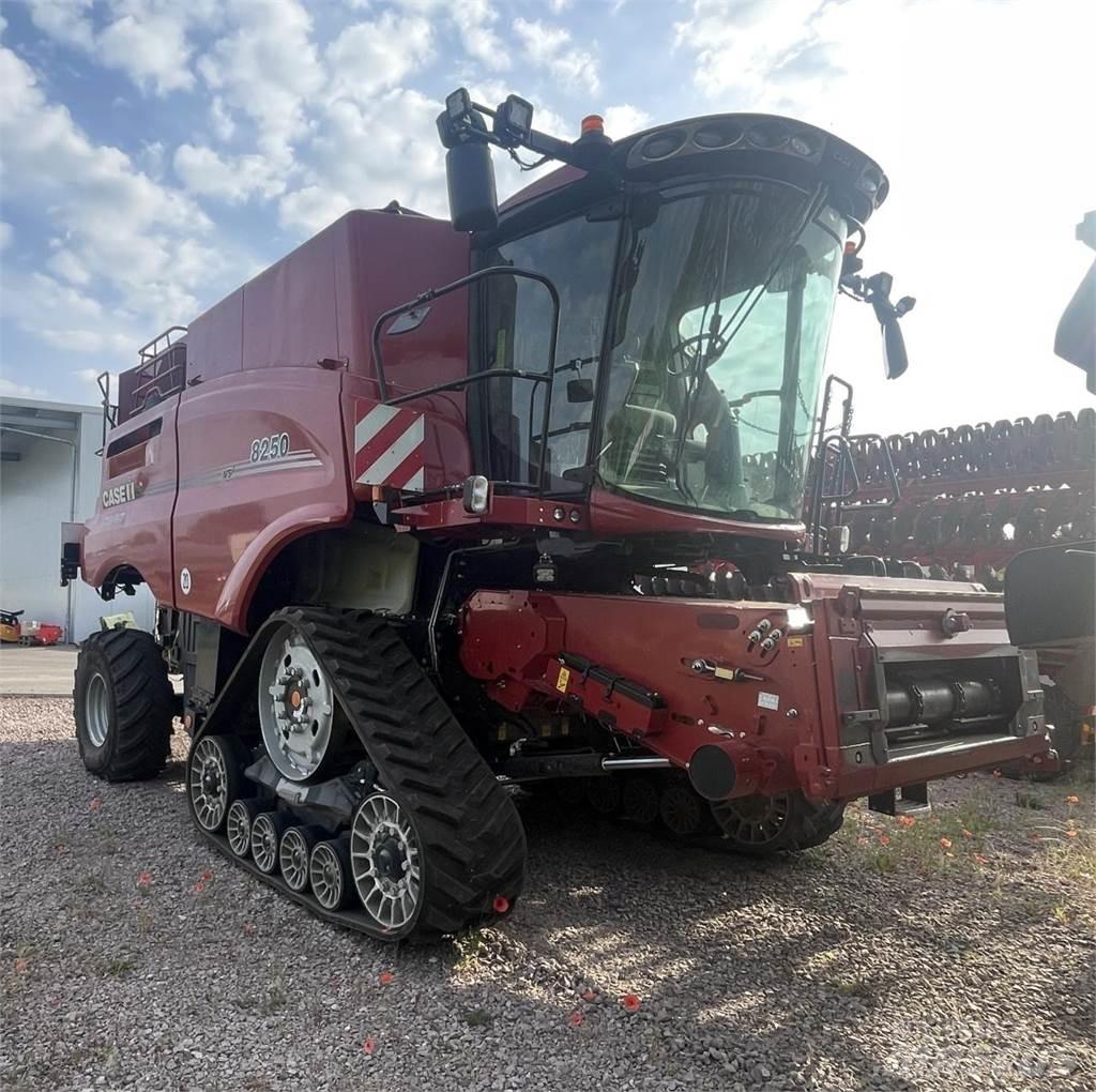 Case IH 8250 ASF Kombajny zbożowe