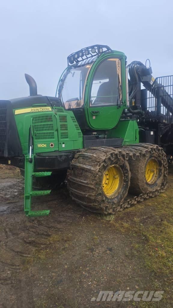John Deere 1110 E Forwardery