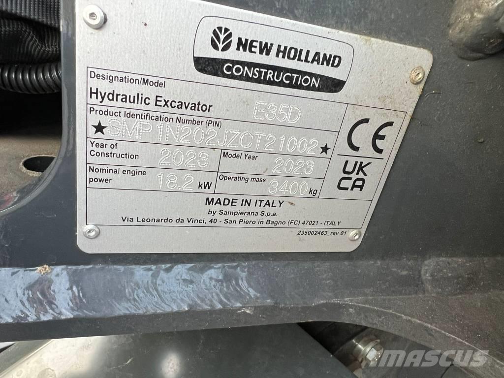 New Holland E 35 D Minikoparki