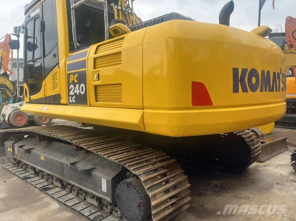 Komatsu PC 240 LC Koparki gąsienicowe