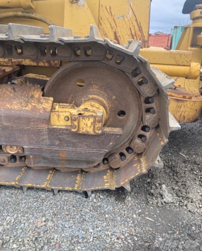 CAT D 5 C Spycharki gąsienicowe