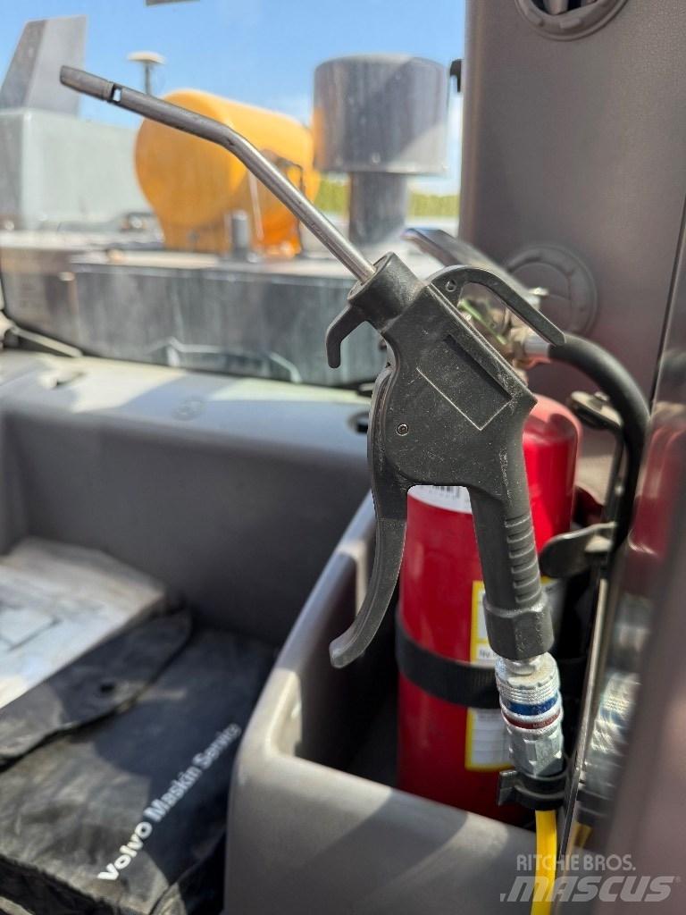 Volvo EC 220 EL Koparki gąsienicowe