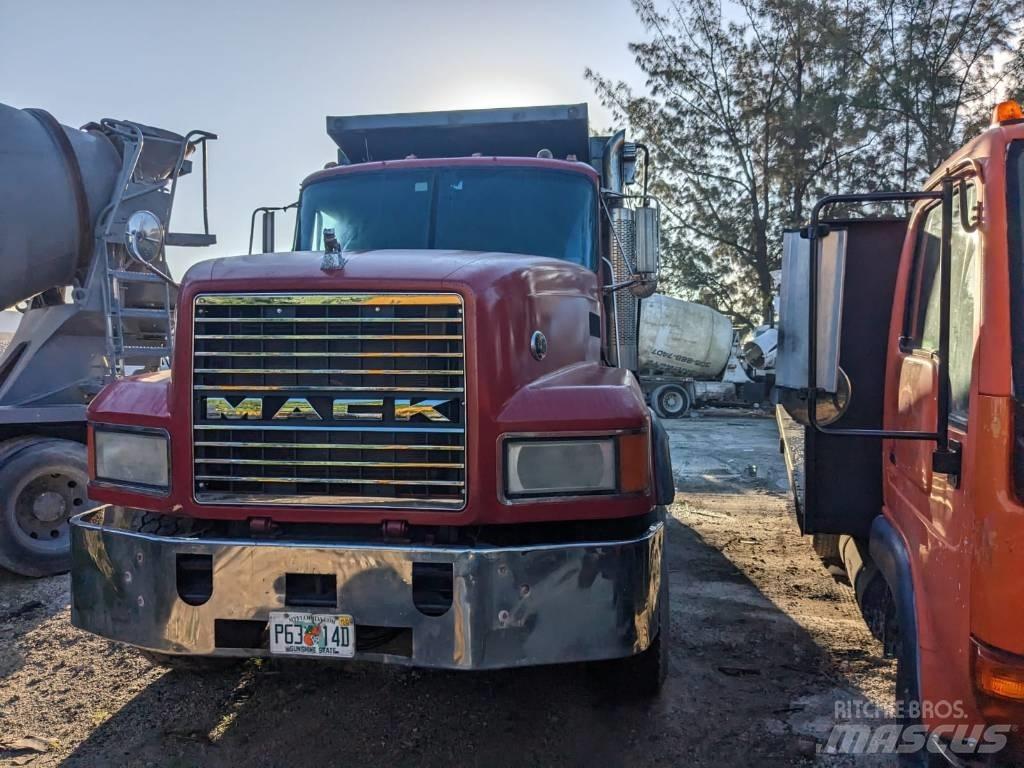 Mack CL 713 Wywrotki