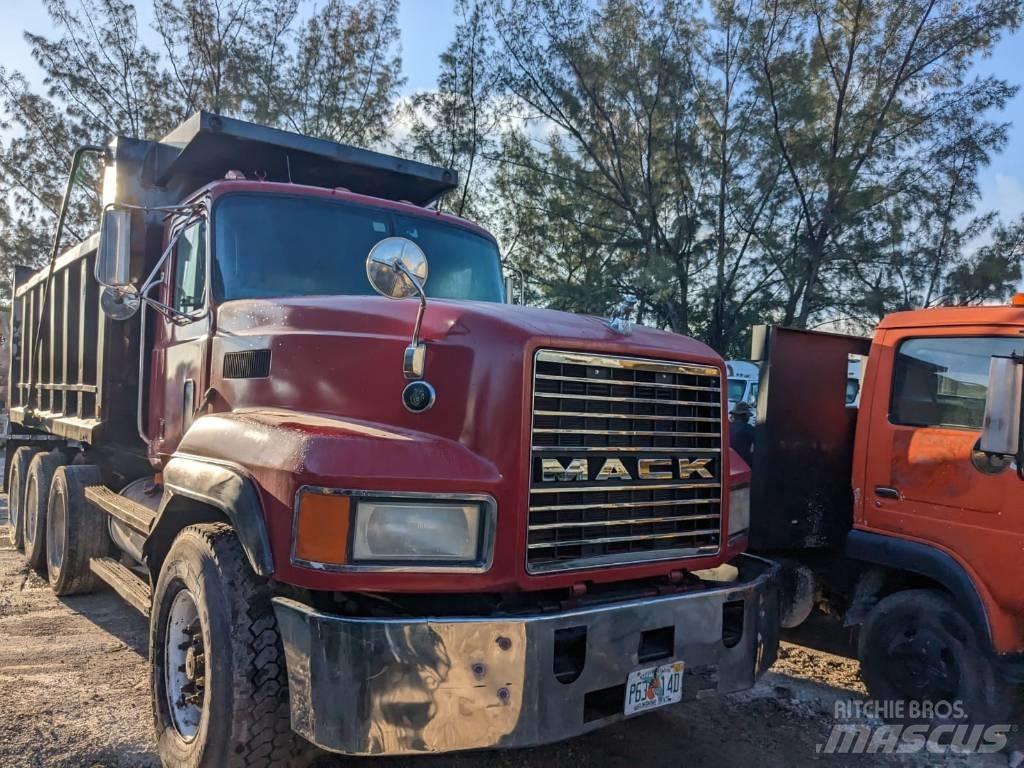 Mack CL 713 Wywrotki
