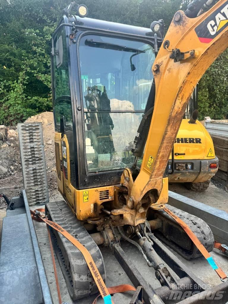 CAT 301.8 Minikoparki