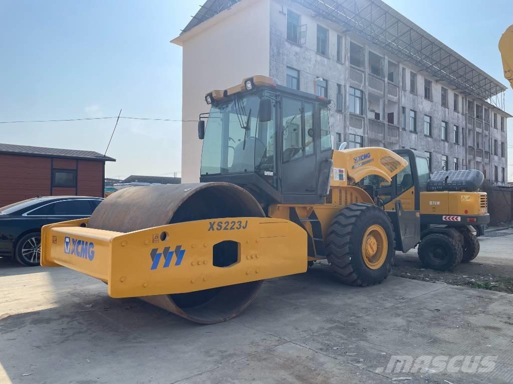 XCMG XS 223 J Walce jednobębnowe