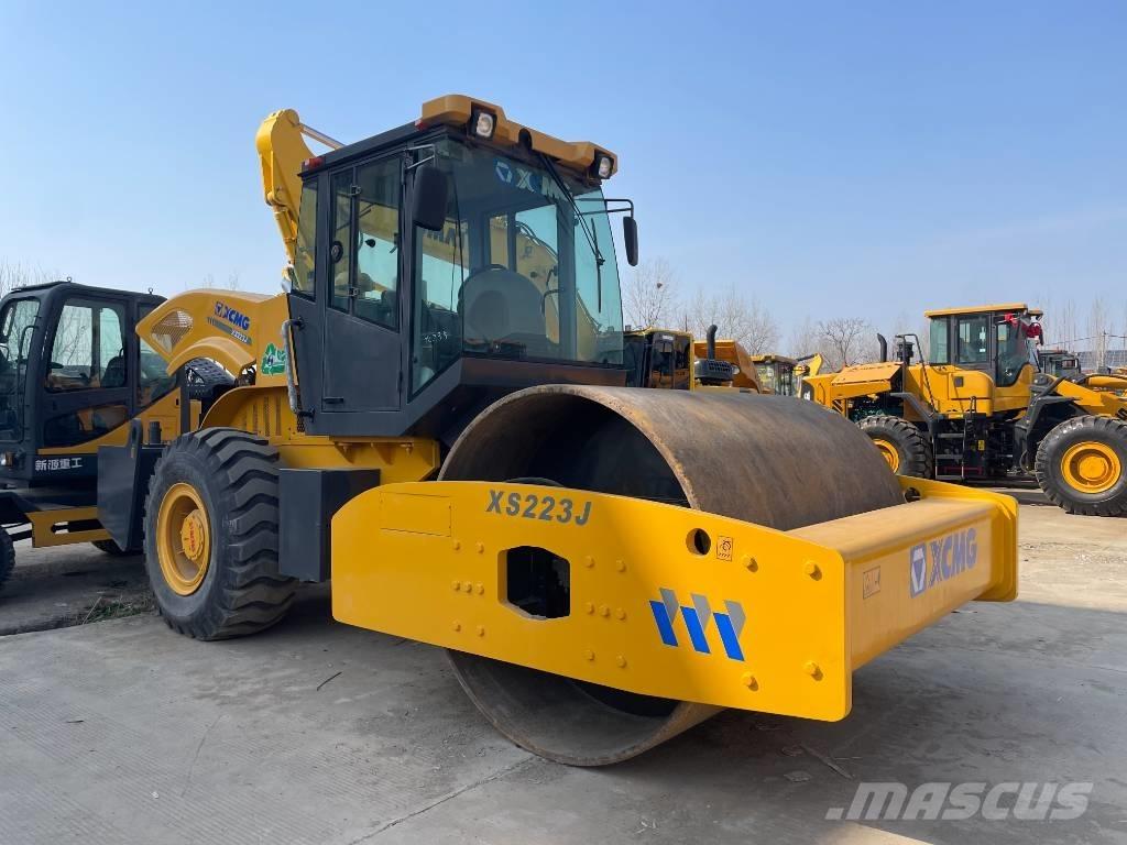 XCMG XS 223 J Walce jednobębnowe