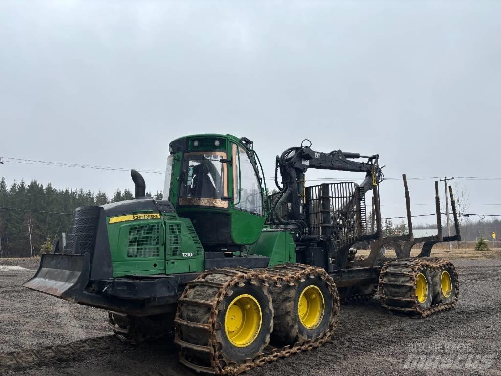 John Deere 1210 E Forwardery