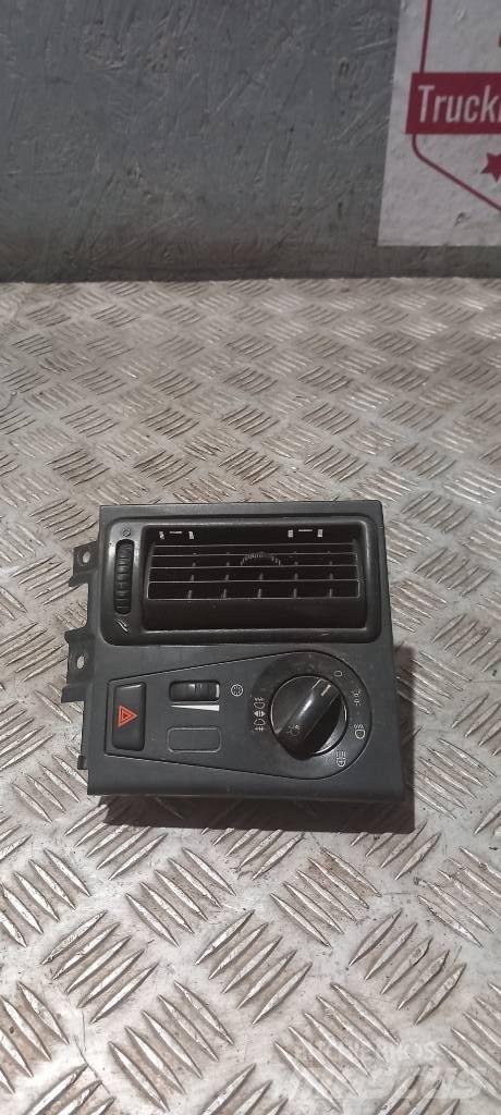 Volvo FH 12    20953569 Kabiny i wnętrze
