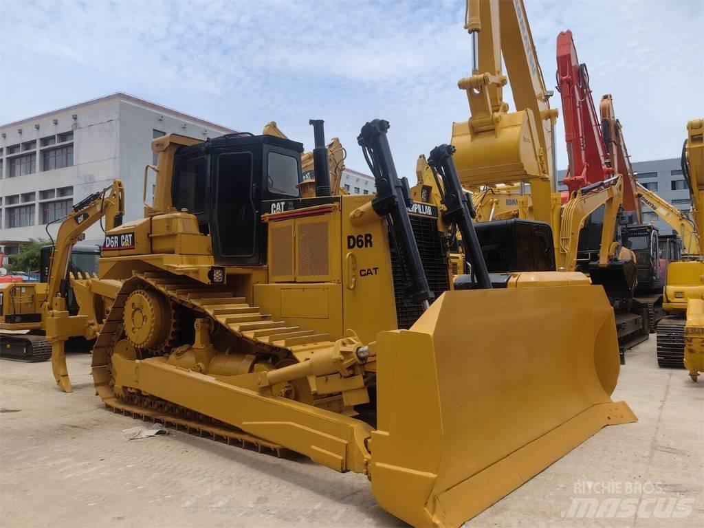 CAT D 6 R Spycharki gąsienicowe