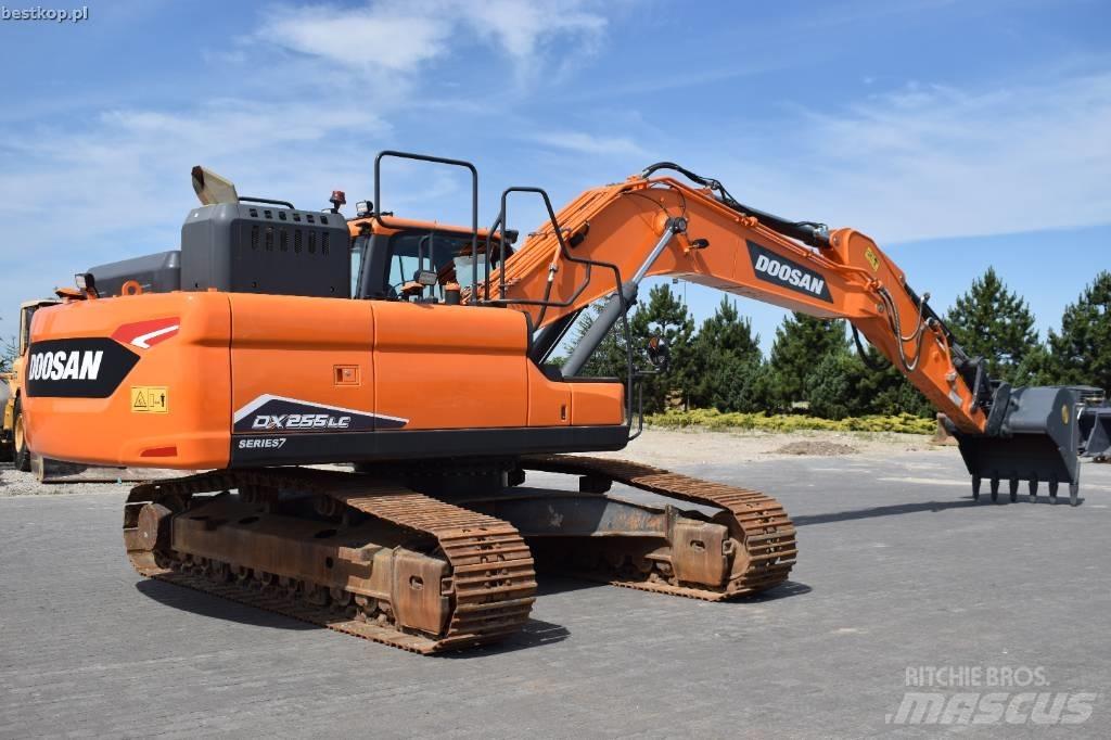 Doosan DX 255 LC-7 Koparki gąsienicowe