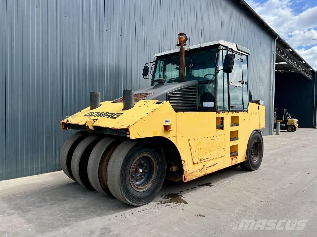Bomag BW24R Walce ogumione