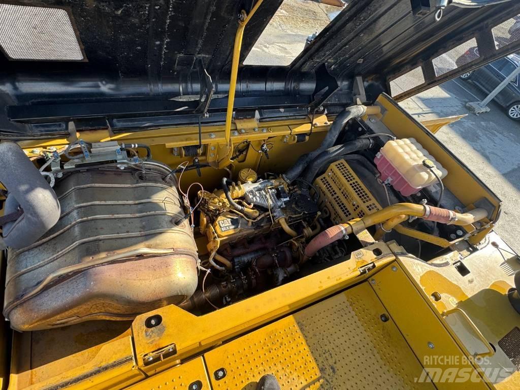 CAT 330FL Koparki gąsienicowe