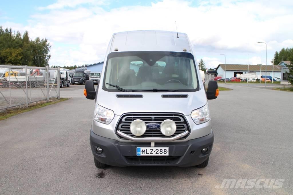 Ford Transit 460 Minibusy