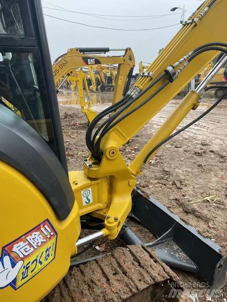 Komatsu PC 30 Minikoparki