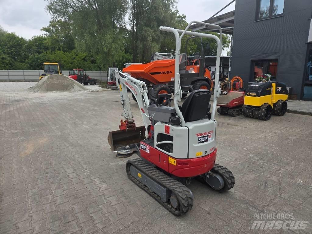 Takeuchi TB 210 R Minikoparki