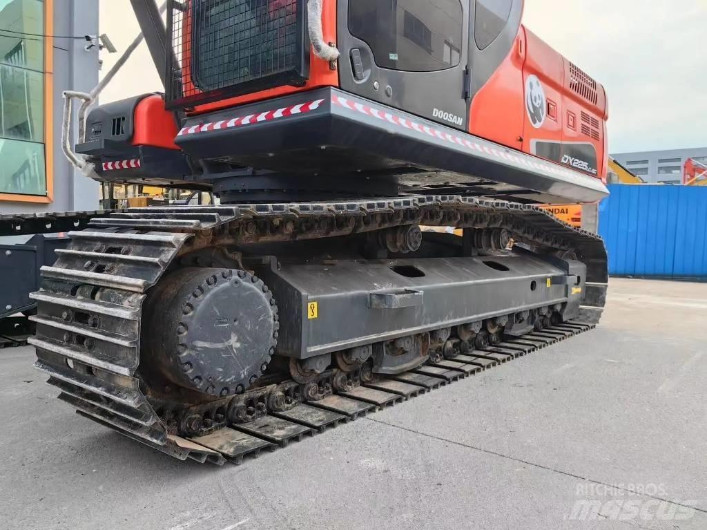 Doosan DX225LC-9C Koparki gąsienicowe