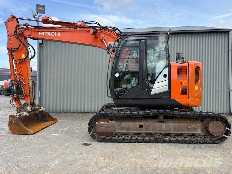 Hitachi ZX 135 US-5B Koparki gąsienicowe