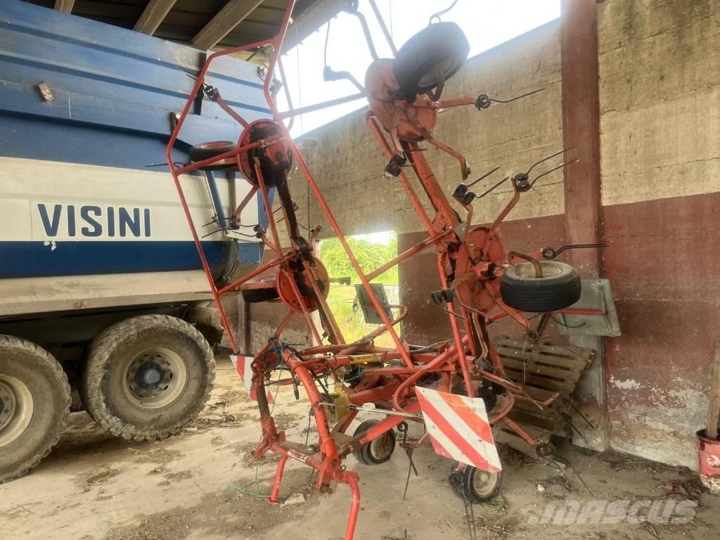 Lely TH 680 Zgrabiarki i przetrząsacze