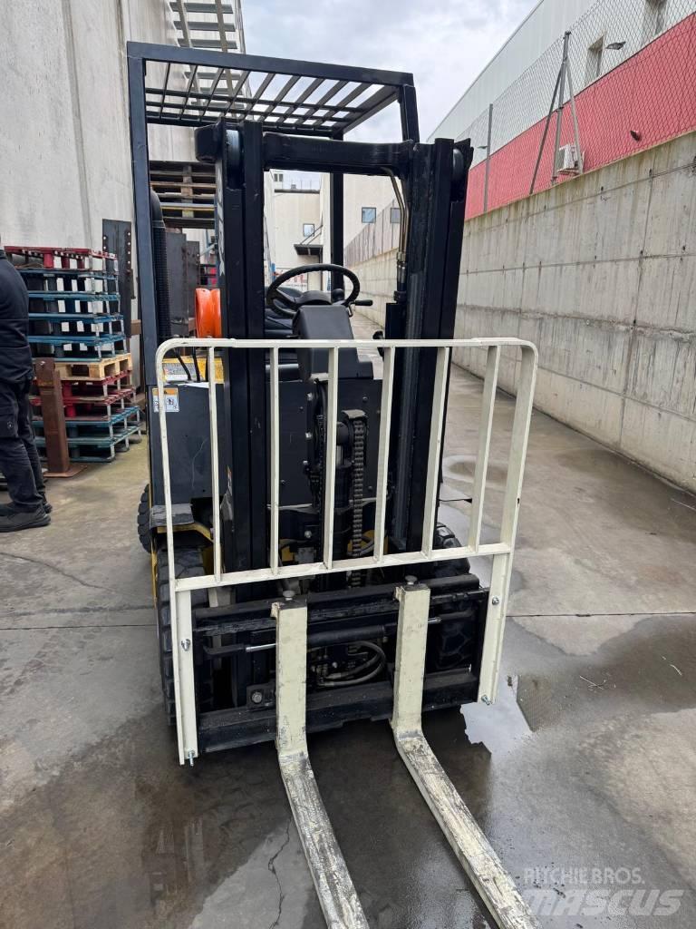 Yale GLP 16 AF F1775 Wózki LPG