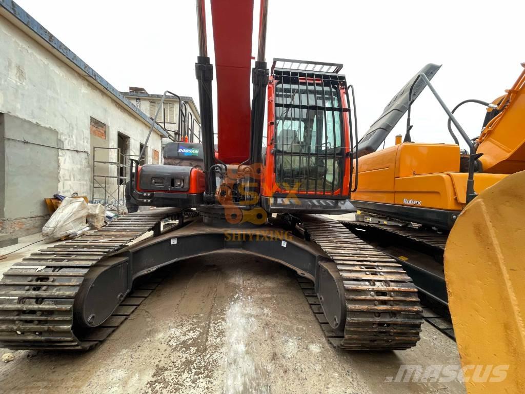 Doosan DX 300LC -9 Koparki gąsienicowe