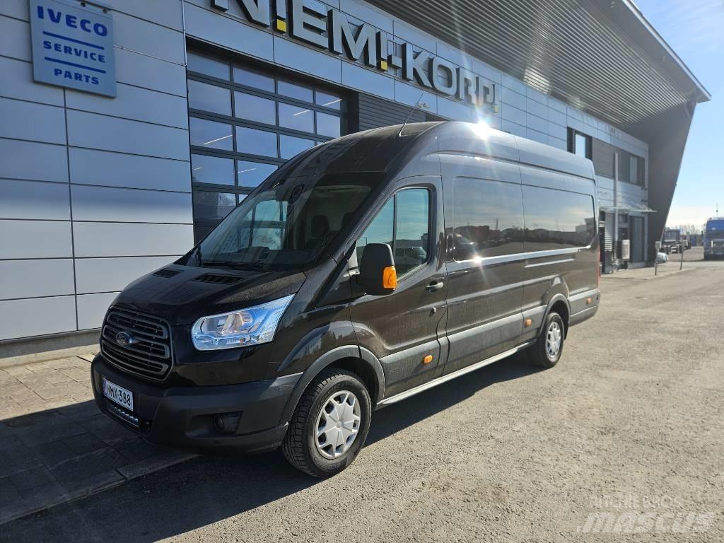 Ford Transit Busy / Vany