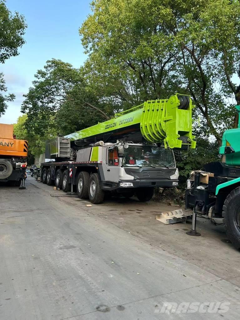 Zoomlion ZAT 2200 V Żurawie szosowo-terenowe