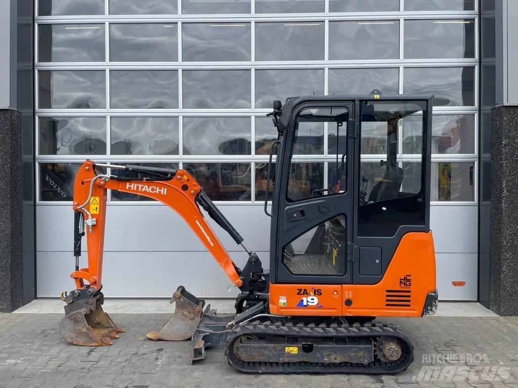 Hitachi ZX19-6 CR Minikoparki
