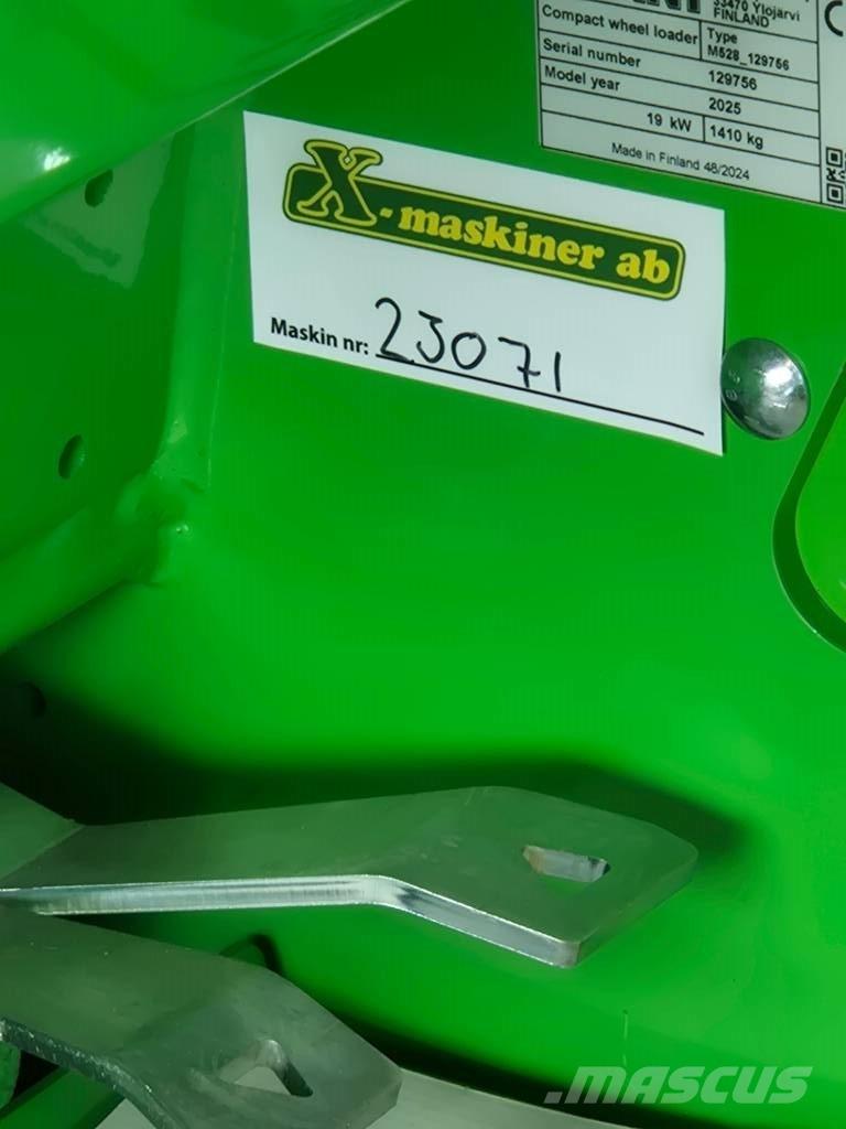 Avant 528 Ładowarki wielofunkcyjne