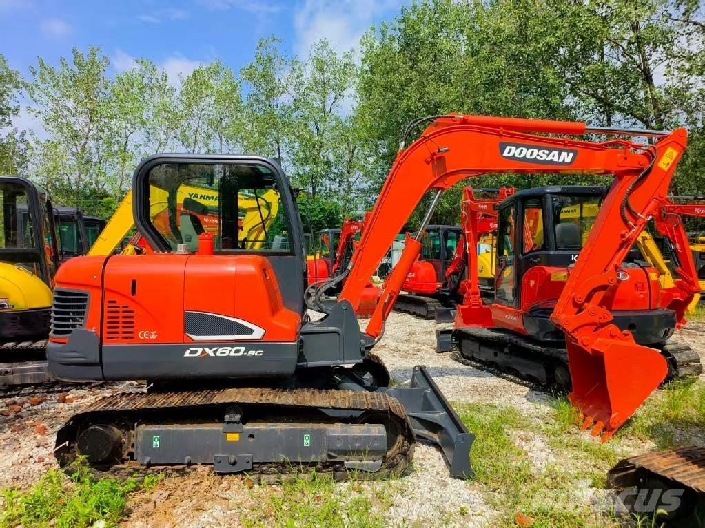 Doosan DX 60 Koparki gąsienicowe