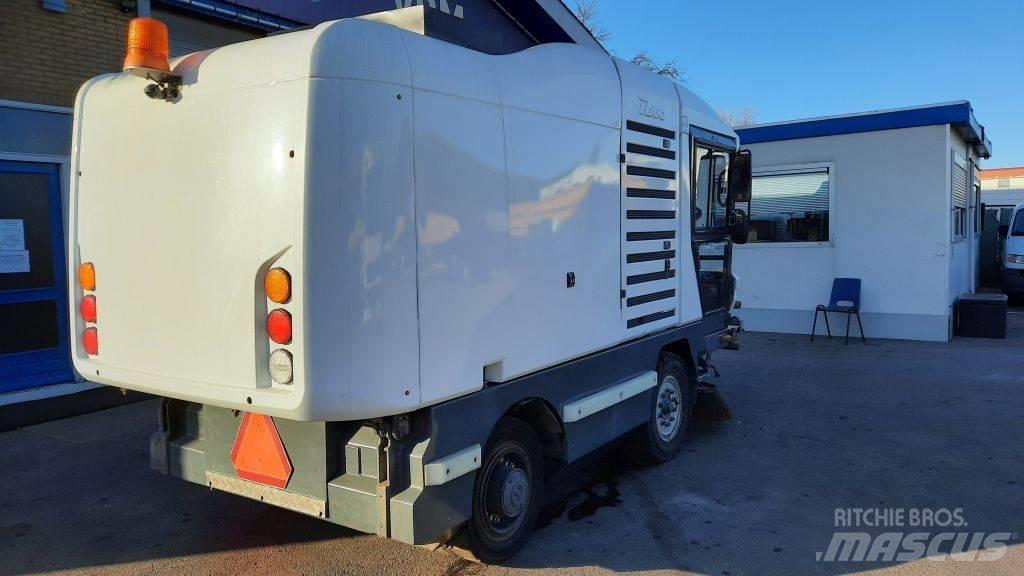 Ravo 530ST Zamiatarki - Zgarniarki - Odśnieżarki